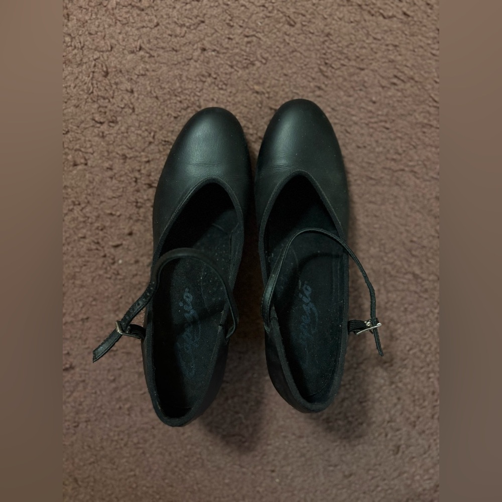 Capezio black character shoes size 8 M